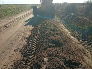 GUAMINÍ: CONTINÚAN LOS TRABAJOS DE MEJORA Y MANTENIMIENTO DE CAMINOS RURALES