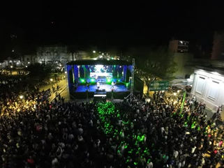PRIMAVERA A PURA MÚSICA EN TRENQUE LAUQUEN: CRUZANDO EL CHARCO CERRÓ UN DOMINGO DE FIESTA