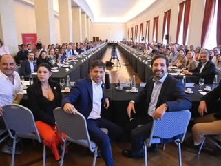 INTENDENTES DE LA REGIÓN, PRESENTES EN EL 4° CONGRESO PROVINCIAL DE SALUD, ENCABEZADO POR KICILLOF Y KREPLAK