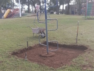 PEHUAJÓ: EL MUNICIPIO TRABAJA EN LA REPARACIÓN DE JUEGOS DEL PARQUE SAN MARTÍN