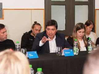 EL INTENDENTE DE DAIREAUX, PRESENTE EN EL ENCUENTRO DE LA REGIÓN SANITARIA II