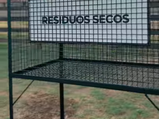 PELLEGRINI: NUEVOS CESTOS DE RESIDUOS INORGÁNICOS PARA FACILITAR EL RECICLAJE