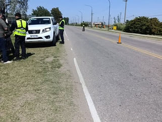 OPERATIVOS DE TRÁNSITO EN LOS ÚLTIMOS DÍAS: SE SECUESTRARON 4 MOTOS Y 4 AUTOS EN LA VÍA PÚBLICA