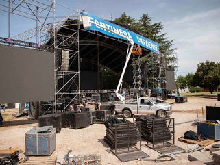 COMIENZA HOY EL FESTIVAL DE LA FORTINERA DEROENSE: AIRBAG, ESTELARES, TURF, ROMBAI Y NAHUEL PENNISI