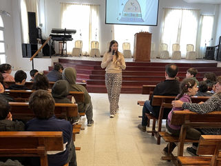 TRES LOMAS: TALLER DE SEPARACIÓN DE RESIDUOS EN LA IGLESIA EVANGÉLICA MENONITA