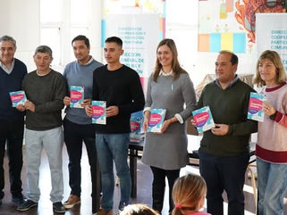 EL INTENDENTE ACOMPAÑÓ LA JORNADA Y PRESENTACIÓN DE LOS PROYECTOS EN EL ENCUENTRO DISTRITAL DE COOPERATIVISMO