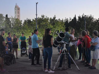 MUCHOS VECINOS DISFRUTARON Y VIVIERON LA EXPERIENCIA DE "PELLEGRINI BAJO LAS ESTRELLAS"
