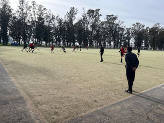 PEHUAJÓ: NUEVO TORNEO DE HOCKEY EN EL SINTÉTICO MUNICIPAL