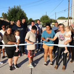 UNA CUADRA MÁS DE PAVIMENTO EN DAIREAUX