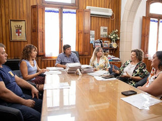IMPORTANTE REUNIÓN CON INTEGRANTES DEL HERMANAMIENTO DAIREAUX-COUTANCES-NICORPS
