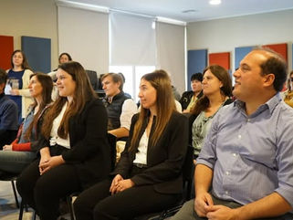 TRENQUE LAUQUEN: EL INTENDENTE RECOULAT DESTACÓ LA IMPORTANCIA Y CONTINUIDAD DEL PROYECTO, EN LA ENTREGA DE CERTIFICADOS A LAS MÉDICAS QUE TERMINARON SUS RESIDENCIAS