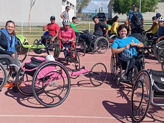 ATLETAS DEROENSES PARTICIPAN DE UN CAMPUS INTERNACIONAL EN NEUQUÉN