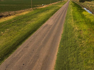 TRES LOMAS: EL EJECUTIVO INICIÓ GESTIONES PARA MEJORAR EL CAMINO ANCHO A PELLEGRINI , LA RP N° 23 QUE UNE CON SIETE PRIMOS, Y EL CRUCE CAMINO AL FRIGORÍFICO