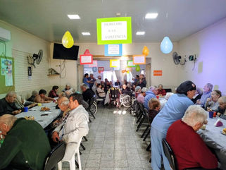 SALLIQUELÓ: EL HOGAR MUNICIPAL CONMEMORÓ EL DÍA NACIONAL DE LA ANCIANIDAD