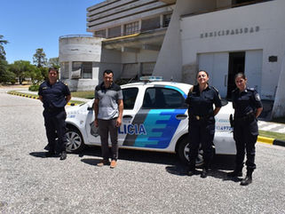 GUAMINÍ: ENTREGA DE MÓVIL POLICIAL A LAS FUERZAS DE SEGURIDAD DEL DISTRITO