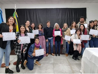 DAIREAUX: ENTREGA DE CERTIFICADOS A ALUMNOS DE LA LICENCIATURA DE EDUACIÓN DE LA UNH