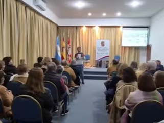 TRES LOMAS: CHARLA Y CONFERENCIA SOBRE LA INMIGRACIÓN CASTELLANO-LEONESA