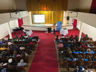 IMPORTANTE CHARLA SOBRE DEPORTE Y SALUD EN CARLOS TEJEDOR