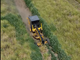 TRES LOMAS: REPARACIÓN Y LIMPIEZA DEL CAMINO DESTINADO A LA ACTIVIDAD DEPORTIVA QUE SE ENCUENTRA PARALELO A LA RP N° 23