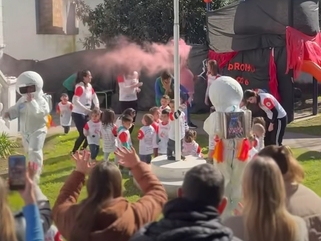 EL JARDÍN MATERNAL MUNICIPAL PRESENTÓ LAS REMERAS DE SUS FUTUROS EGRESADOS
