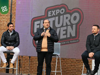 EXPO FUTURO JOVEN: ESTUDIANTES SECUNDARIOS CONOCEN LAS OPCIONES EDUCATIVAS Y LABORALES PARA PROYECTAR SU FUTURO