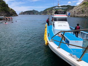 ヒリゾ浜の向こう側・ボードシュノーケリングツアー