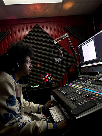 Me Radio.jpg