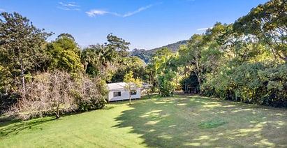 Mid century Byron Bay Homes, real estate Byron Bay property, Rural Byron Acreage Bought by Buyers Agent Felicity Mackenzie of Mackenzie-George Buyers Advocates your local Byron Bay Buyers Agent