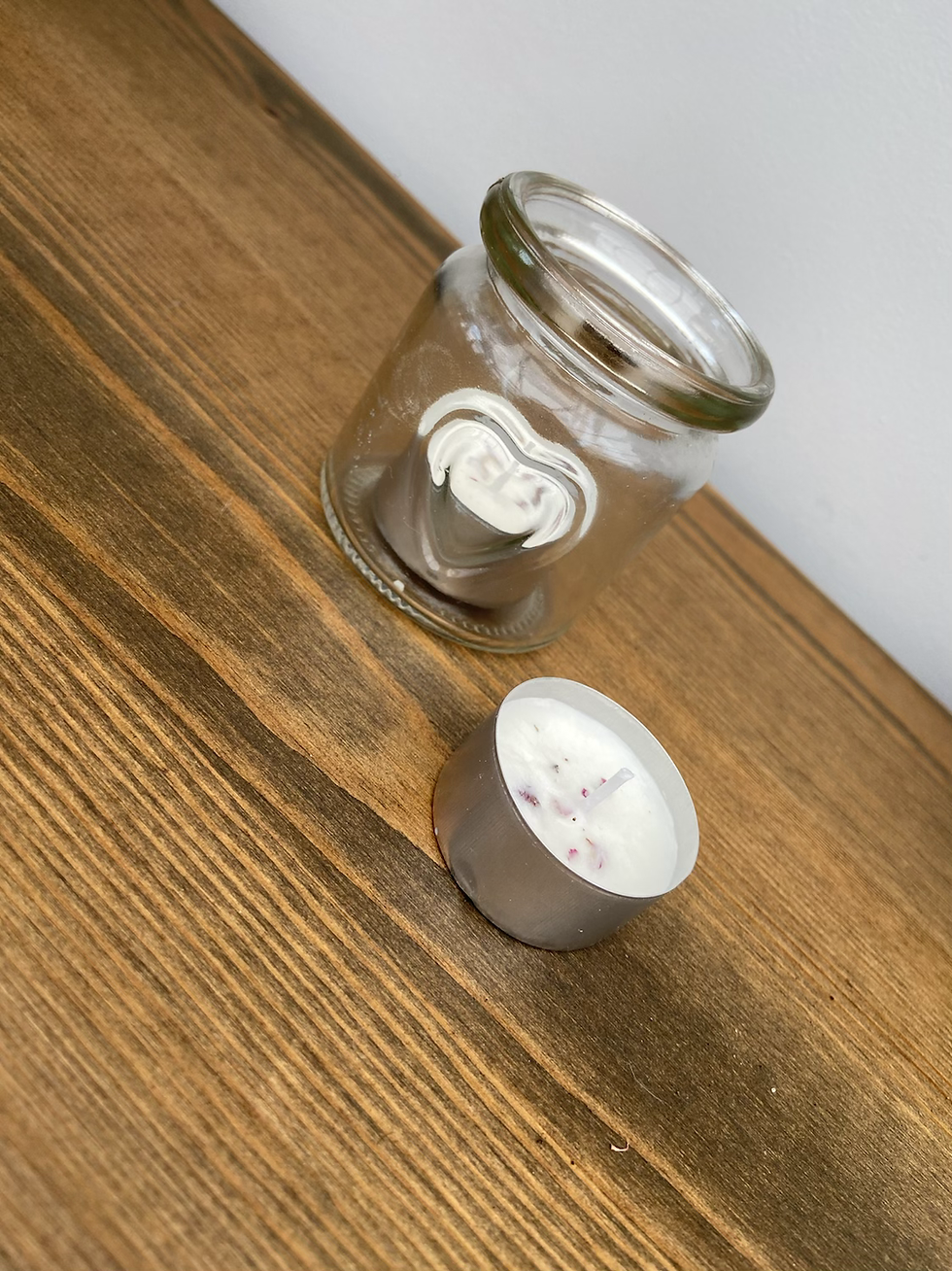 Thumbnail: Hearted glass tea light holders & 2 tealights 💚