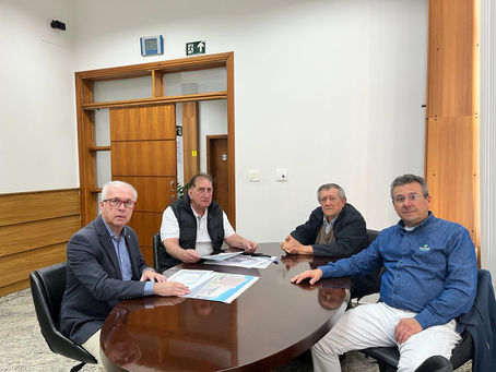 ACIA recebe visita do presidente do Sicoob Mantiqueira