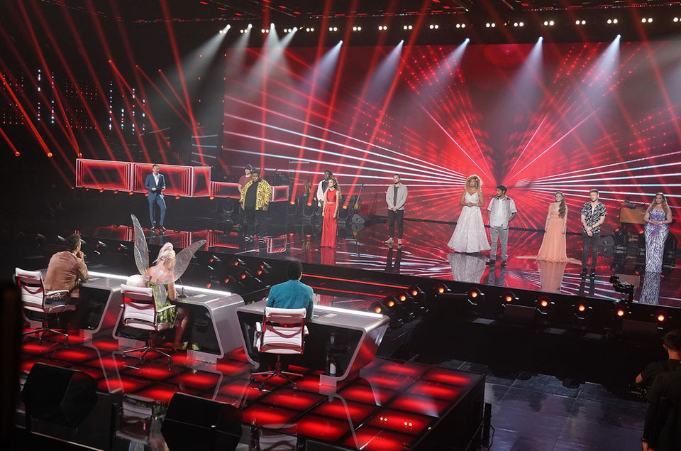 american-idol-top-10-show-billboard-1548-1620162319-compressed.jpeg