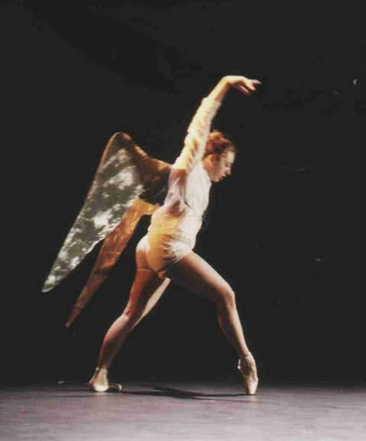 Franziska performing with .aint.&.inner in London in 1999