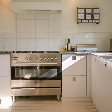 apartment-blinds-cabinets-chairs-349749_