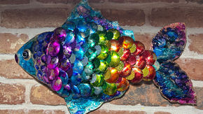 A Fish Made from Cans… and a Little Bit of Imagination 🐟🌈