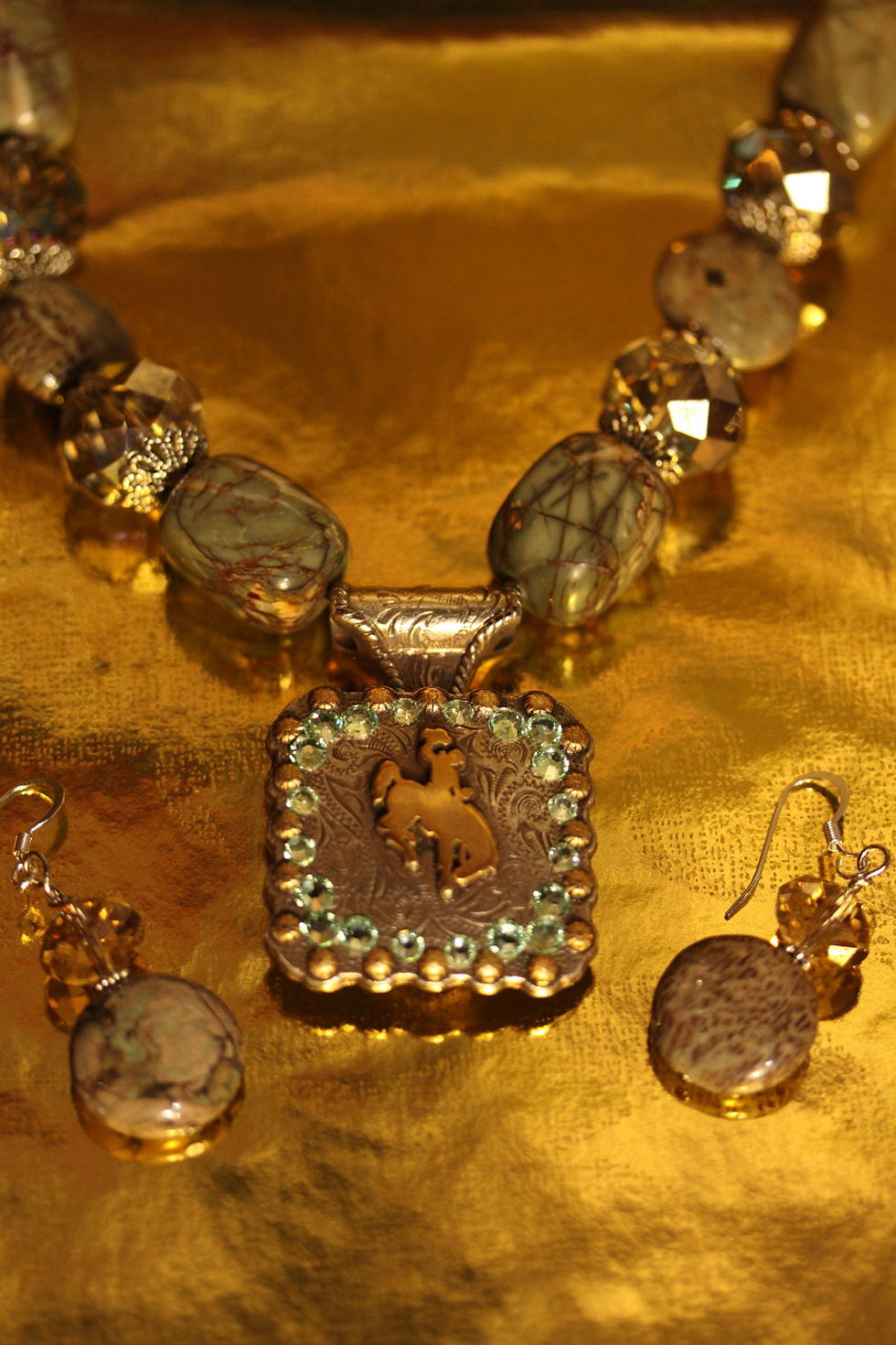 Statement Necklace w Earrings
