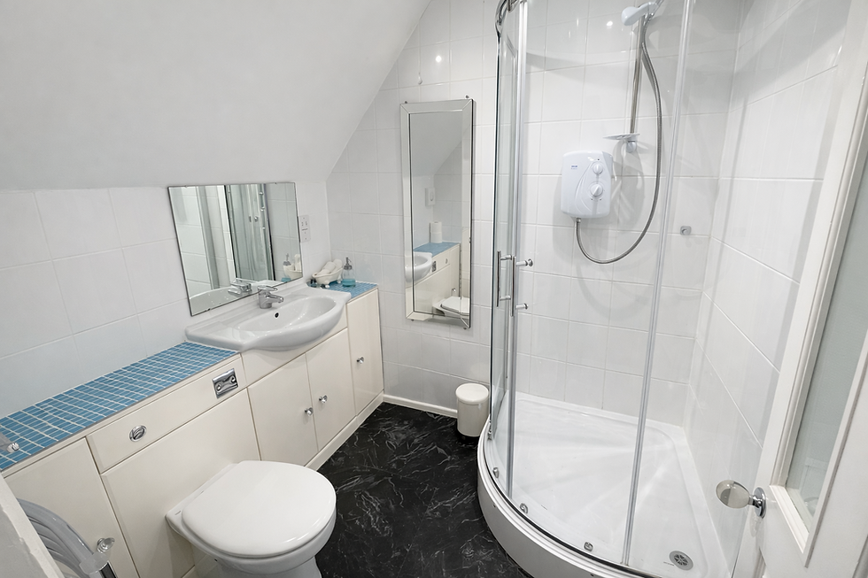 Room 8 bathroom done.png