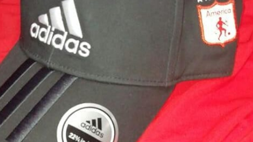 gorra adidas | ROJO VIVO