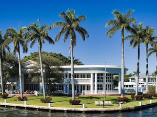 Navigating Miami Luxury Homes: A Guide by Jenny Forth