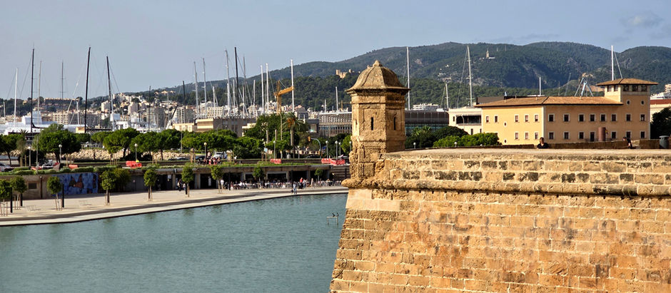Living in Palma de Mallorca: A Guide to Neighborhoods and Lifestyle