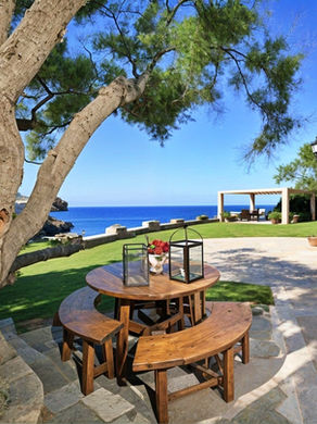 Donde los recuerdos se hacen eternos: una villa única con vistas al mar en Cala Sant Vicenç