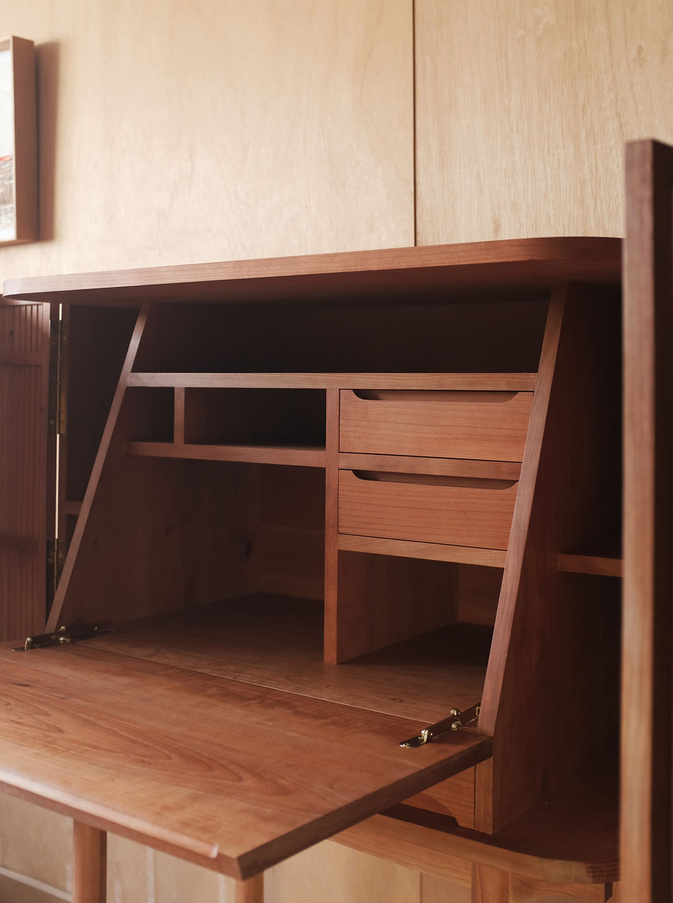 Thumbnail: Cherry Desk No.02