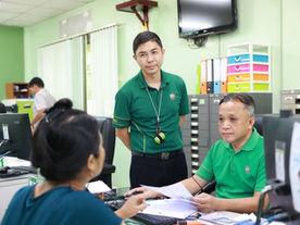 ผู้จัดการ ธ.ก.ส. เยี่ยมสาขาและให้กำลังใจพนักงาน จ.อำนาจเจริญ และ จ.อุบลราชธานี