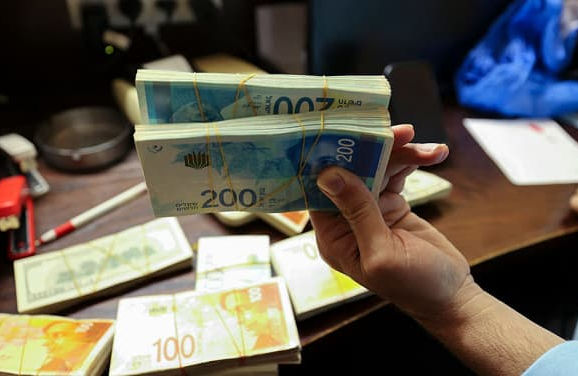 Knesset israelense aprova lei que amplia os mecanismos para confiscar as receitas palestinas