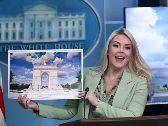 Projeto de "Arco do Triunfo" de Trump é aprovado por comissão aliada