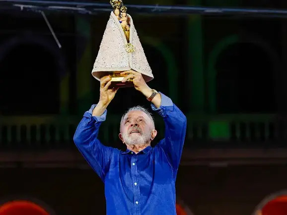 Lula defende respeito às religiões e reage à polêmica sobre Nossa Senhora Aparecida