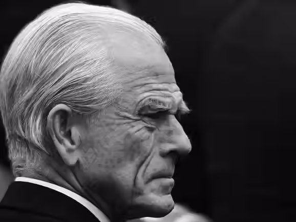 “Vampiros sugando o sangue dos Estados Unidos com suas práticas comerciais desleais”: Conselheiro de Trump se volta contra o BRICS