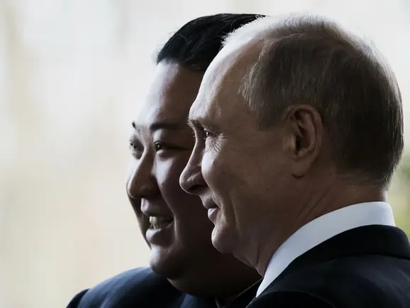 Kim Jong-un instruiu o governo a manter um apoio "firme e poderoso" ao Exército e ao povo russos