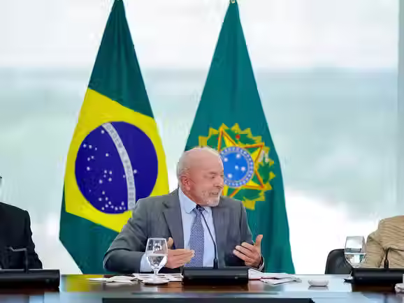 Lula participa do G7 e busca fortalecer parceria estratégica com o Japão