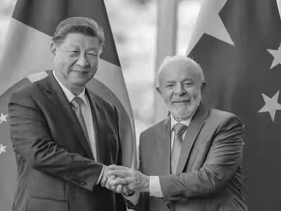 China defende ampliar coordenação com o Brasil diante da guerra comercial com os EUA