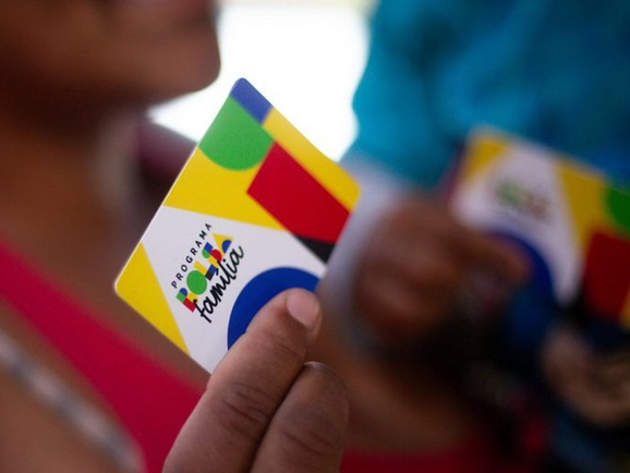 EBC: 'Bolsa Família abre portas para as pessoas crescerem', destaca Wellington Dias